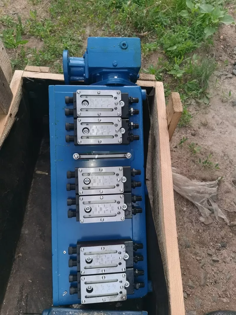 Куплю компрессоры и компрессорные запчасти 2ВМ4 4ВМ10 4